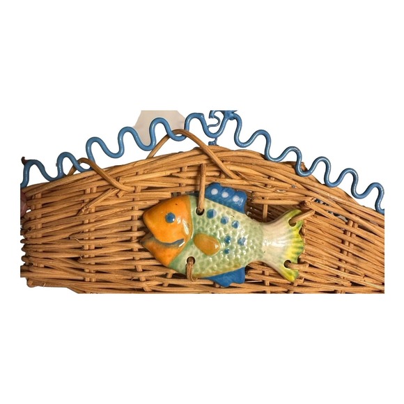 Rustic Farmhouse Market Beachy Basket Oval Tropical Fish Woven Wicker Handle - Picture 4 of 16